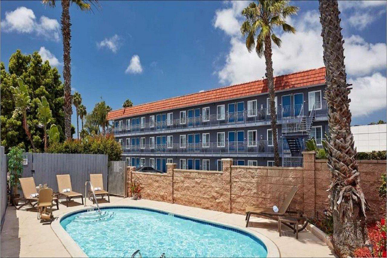 Hotel Surestay By Western Pacific 2*